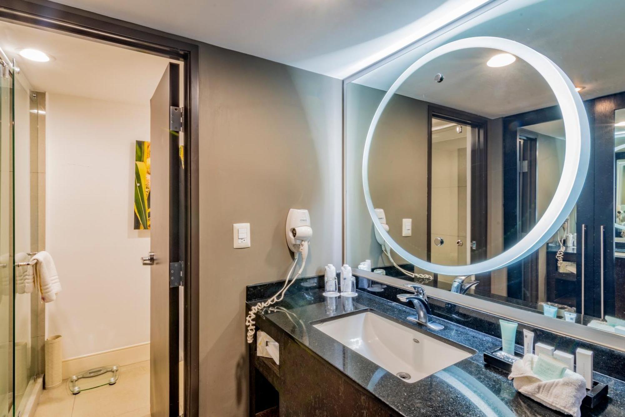 Hotel Lucerna Ciudad Juárez Eksteriør billede